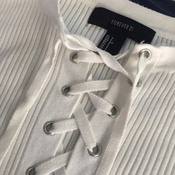 Sweater - Picture 4 of 4